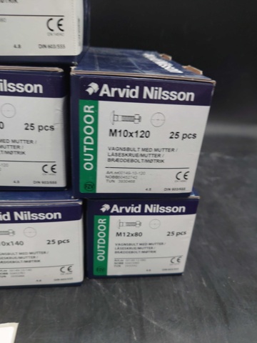 1114197-4 Assortment with carriage bolt