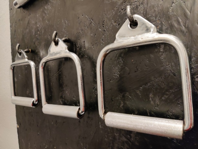 1116150-27 Cross pull/Cable machine & Benches and more