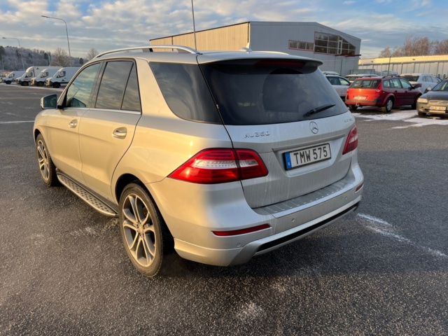 953071-3 Mercedes-Benz ML 350 BlueTEC 4MATIC - 2015