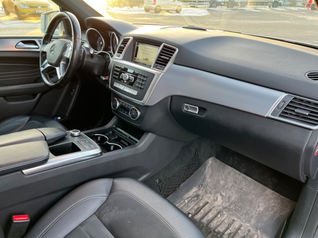 953071-8 Mercedes-Benz ML 350 BlueTEC 4MATIC - 2015