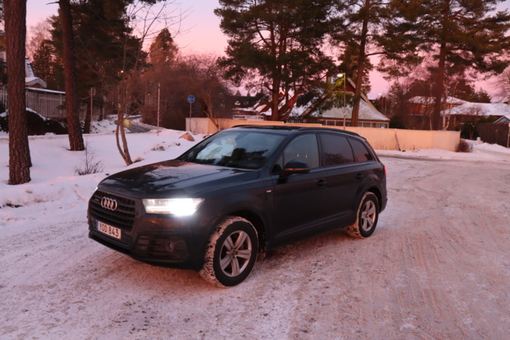 1127191-26 Audi Q7 3.0 TDI V6 Ultra Quattro TipTronic -18 7-seater "Updated info"