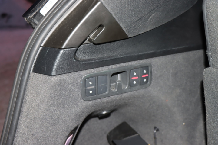 1127191-33 Audi Q7 3.0 TDI V6 Ultra Quattro TipTronic -18 7-seater "Updated info"