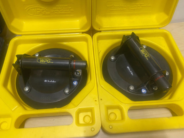 1133840-6 4 Suction cups for glass lifting