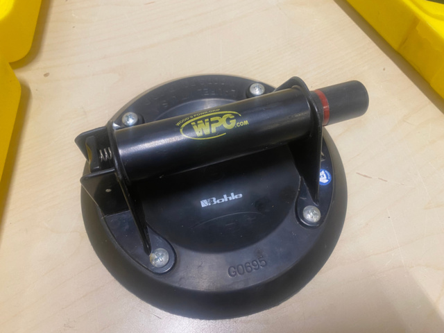 1133840-7 4 Suction cups for glass lifting