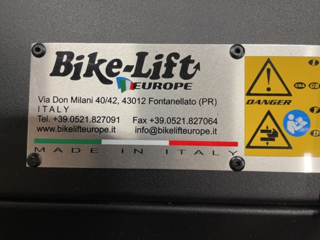 1067052-6 Motorcycle lift - Bike-Lift Max 516- Elektrohydralic - New