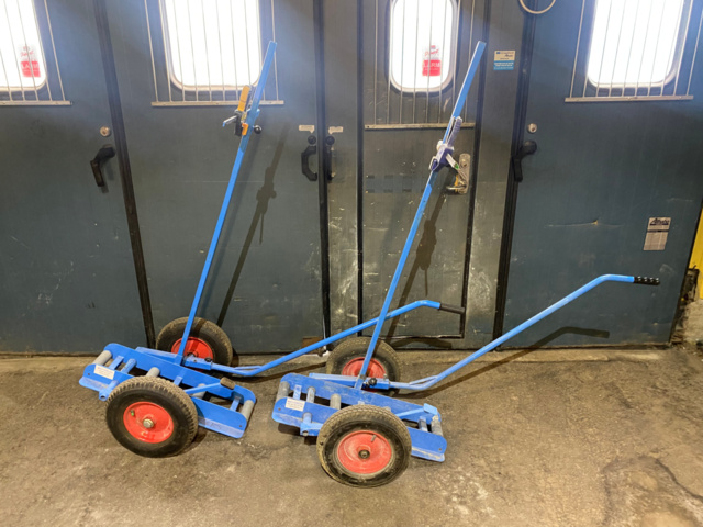 1133868-1 2 Door/window trolleys
