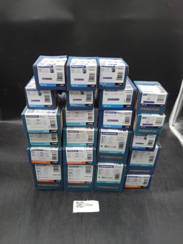 1132850-1 Sortiment med olika plugg