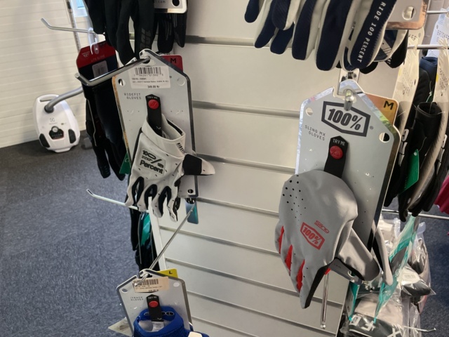 1085922-10 Large Lot Of Motorcycle Gloves & Protection