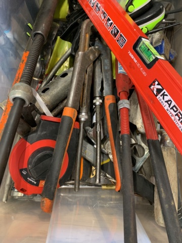 1035469-4 Pallet with mixed tools