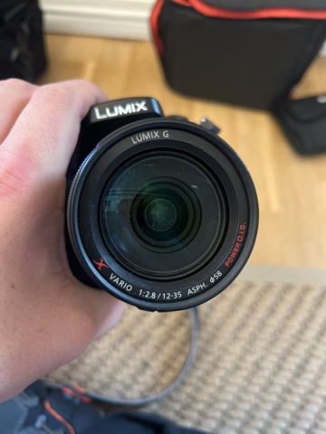 1117416-4 System camera Panasonic Lumix DMC-GH4 with accessories