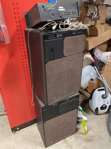 1133882-1 Sound system - Speakers & Amplifiers