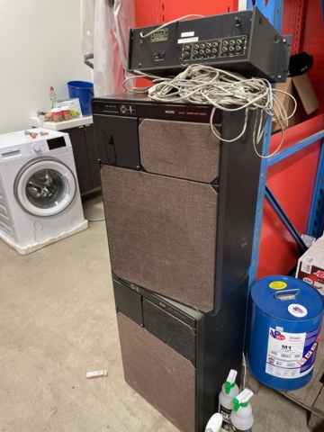 1133882-2 Sound system - Speakers & Amplifiers