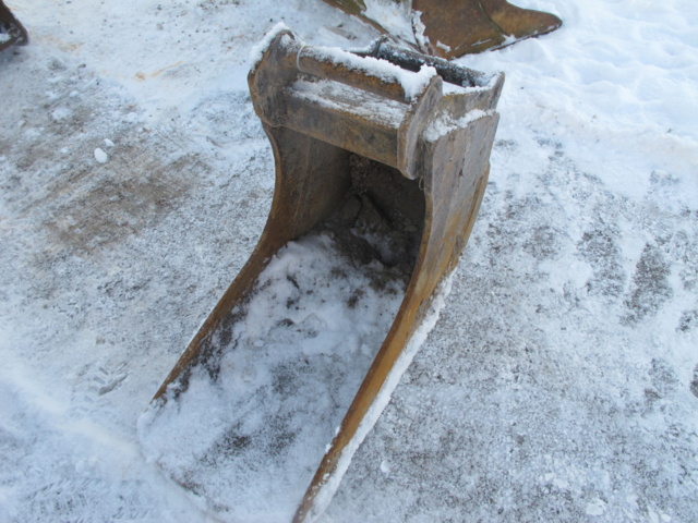 636812-2 Cable bucket with S-45 bracket