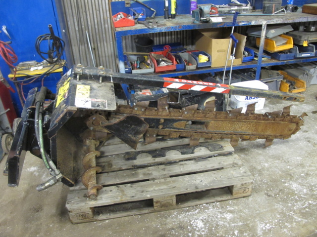 636840-1 Ditchwitch ditch plow with Schaffer attachment