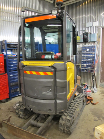 636846-12 Volvo Tracked Excavator