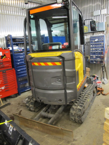 636846-16 Volvo Tracked Excavator