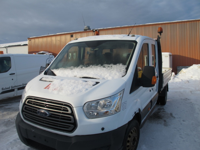 636898-2 Ford Transit 350 Chassis Double Cab 2.0 TDCi - 2016