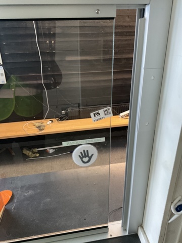 1120611-3 Reception hatch el