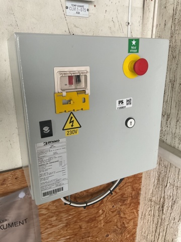 1120631-3 Rolling gate Dynaco electric control is missing