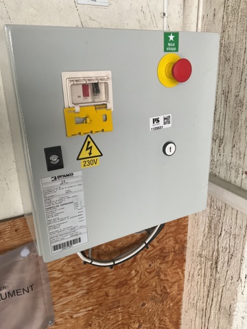 1120631-4 Rolling gate Dynaco electric control is missing