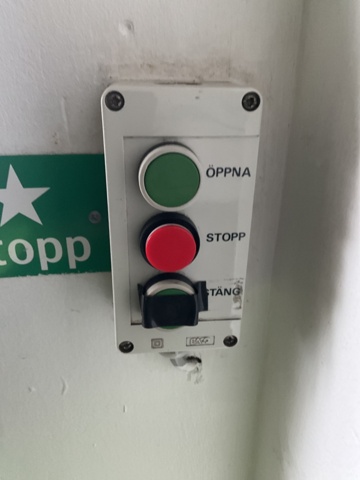 1120631-6 Rolling gate Dynaco electric control is missing