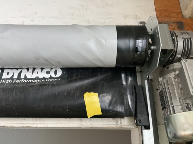 1120631-8 Rolling gate Dynaco electric control is missing