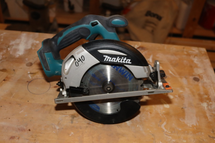 1133897-1 Circular saw Makita BHS630