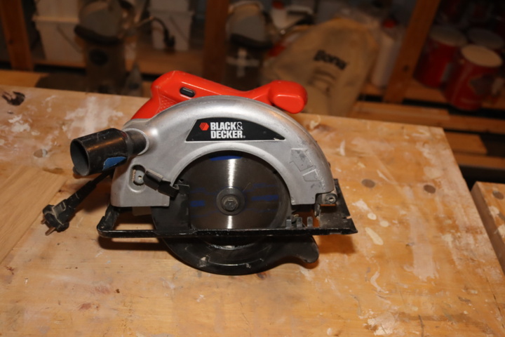 1133898-1 Circular saw Black & Decker CD601
