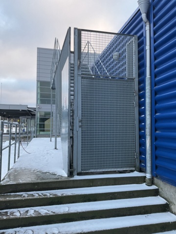 1120674-3 Galvanized escape stairs