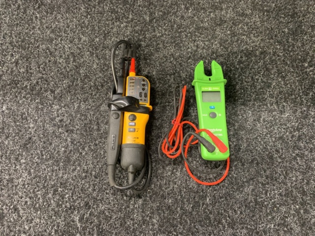 1133346-1 Voltage tester Fluke T130 and Multitester Elma 2500A