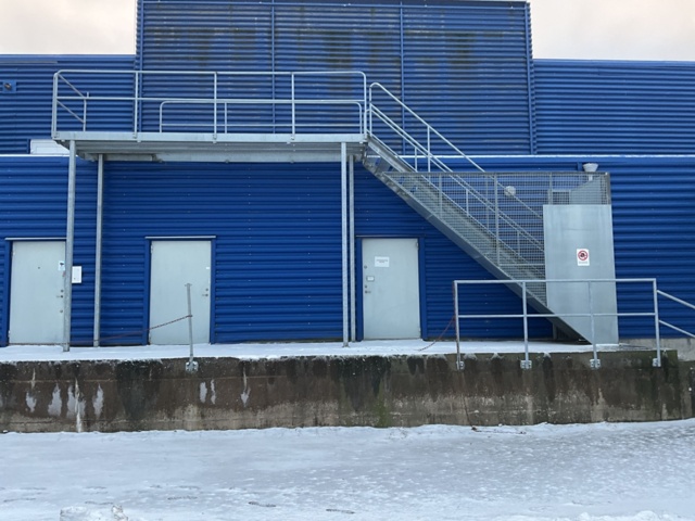 1120674-11 Galvanized escape stairs