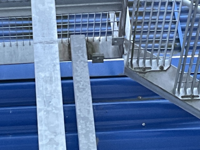 1120674-14 Galvanized escape stairs