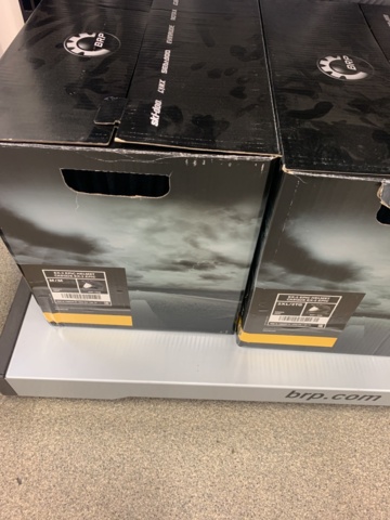 1034930-7 Lot of helmets approx. 20 pieces