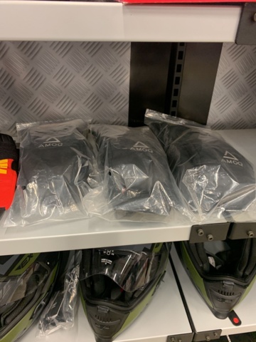 1034930-10 Lot of helmets approx. 20 pieces