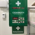 1131631-6 Defibrillator, first aid kit and board