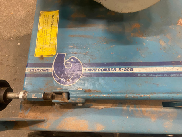 1138554-9 Vertical cutter Bluebird Lawn Comber F-20B