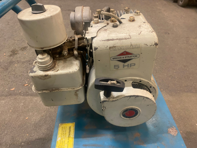 1138554-8 Vertical cutter Bluebird Lawn Comber F-20B