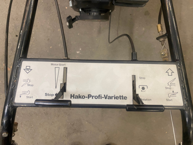 1138556-4 Sweeping machine Hako Profi-Variette 3632