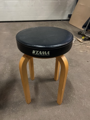 1069521-2 Music stand & stool