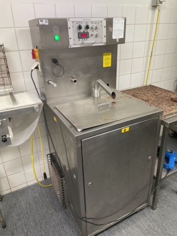 1110245-4 Chocolate machine LCM 240 ATC/S Including 2 tables