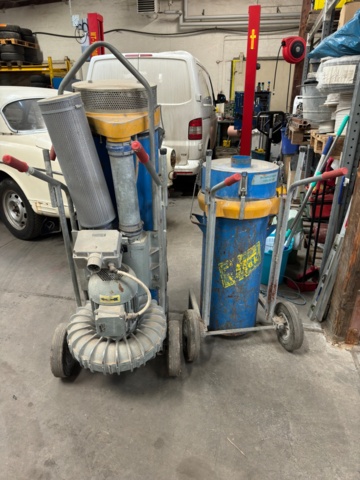 1138745-2 Tedak dry vacuum cleaner with pre-separator