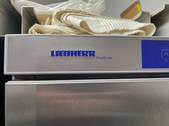 1110248-2 Refrigerator 434 Liters - Liebherr GKv 4360