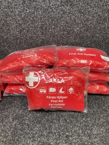 1138649-4 First aid kit ( New/unused )