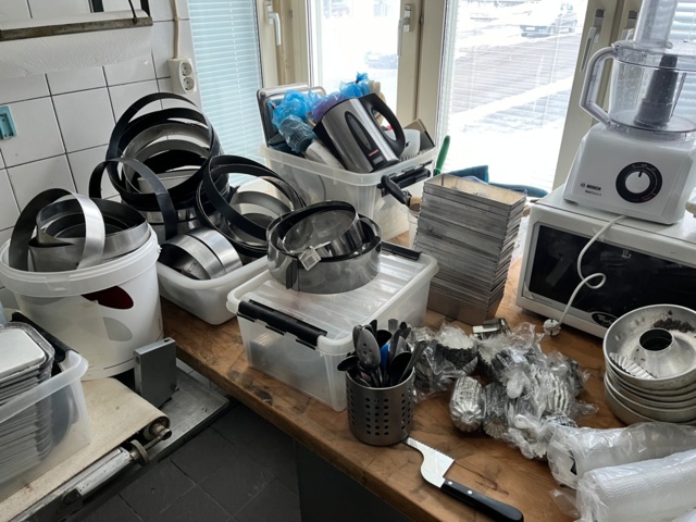 1138585-3 Kitchenware - Kitchen Appliances & Equipment