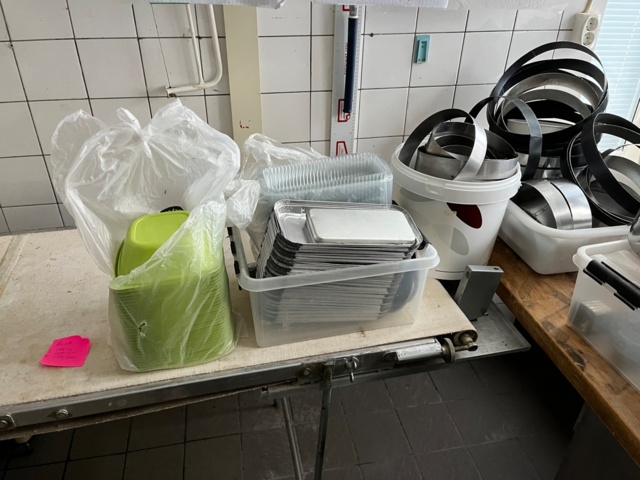 1138585-4 Kitchenware - Kitchen Appliances & Equipment