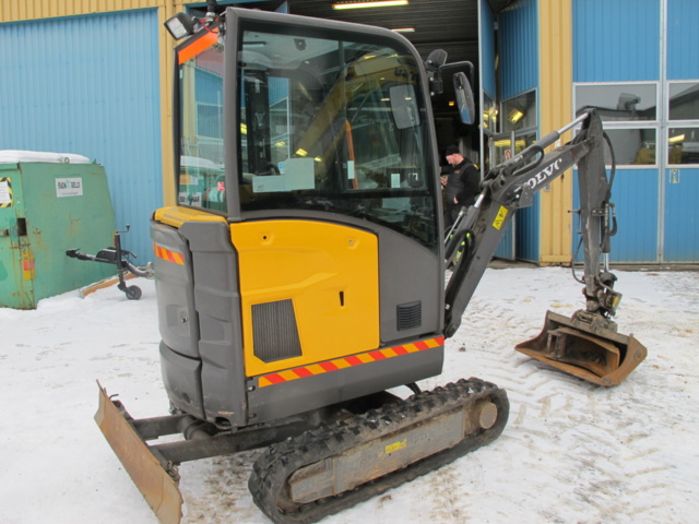 636846-31 Volvo Tracked Excavator