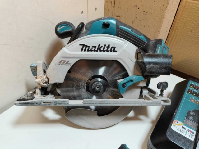 1128827-3 Makita Package