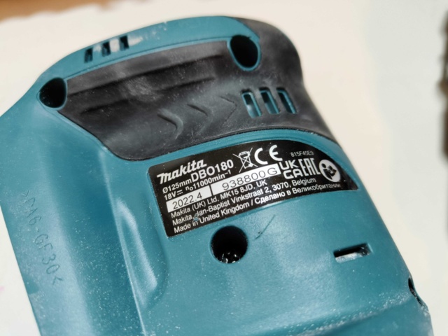 1128827-12 Makita Package