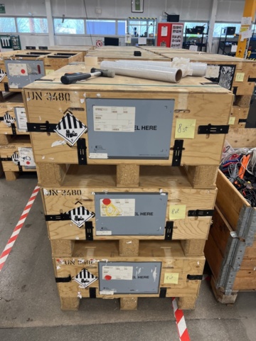 1116892-17 Battery cell modules for vehicle batteries