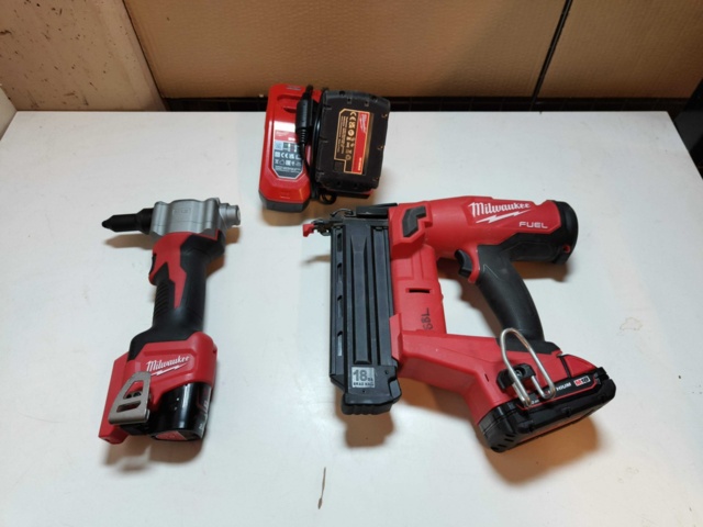 Dive gun & pop rivet machine Milwaukee - PS Auction - We value the ...